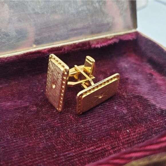 Gold plated envelope high end cufflinks unisex men or women accessory - Picture 1 of 3